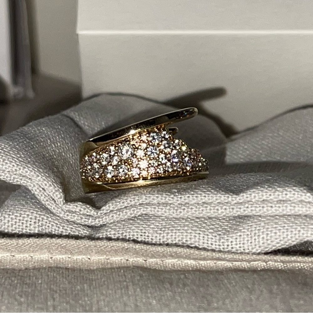 Steelier Swarovski Gold Ring (size 7)
